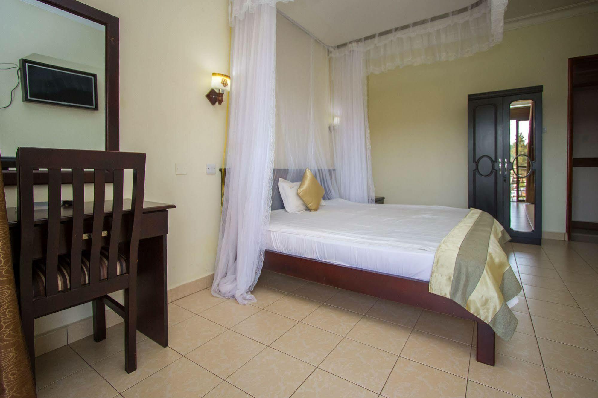 Tristar Hotel Kampala Dış mekan fotoğraf